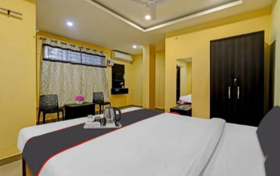 H K Residency Near Kalakshetra Hotel Guwahati Luaran gambar
