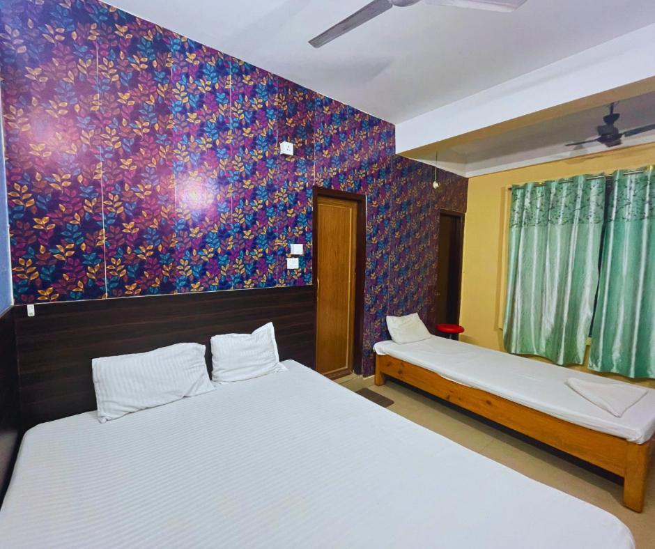 H K Residency Near Kalakshetra Hotel Guwahati Luaran gambar