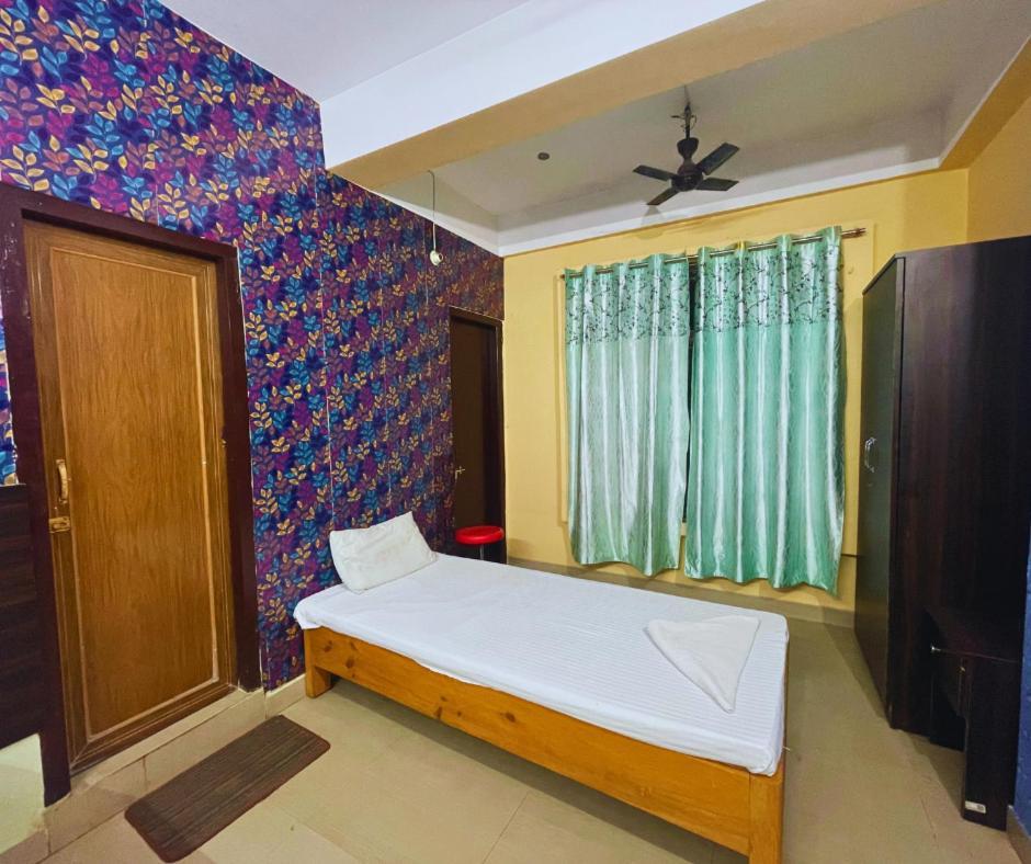 H K Residency Near Kalakshetra Hotel Guwahati Luaran gambar