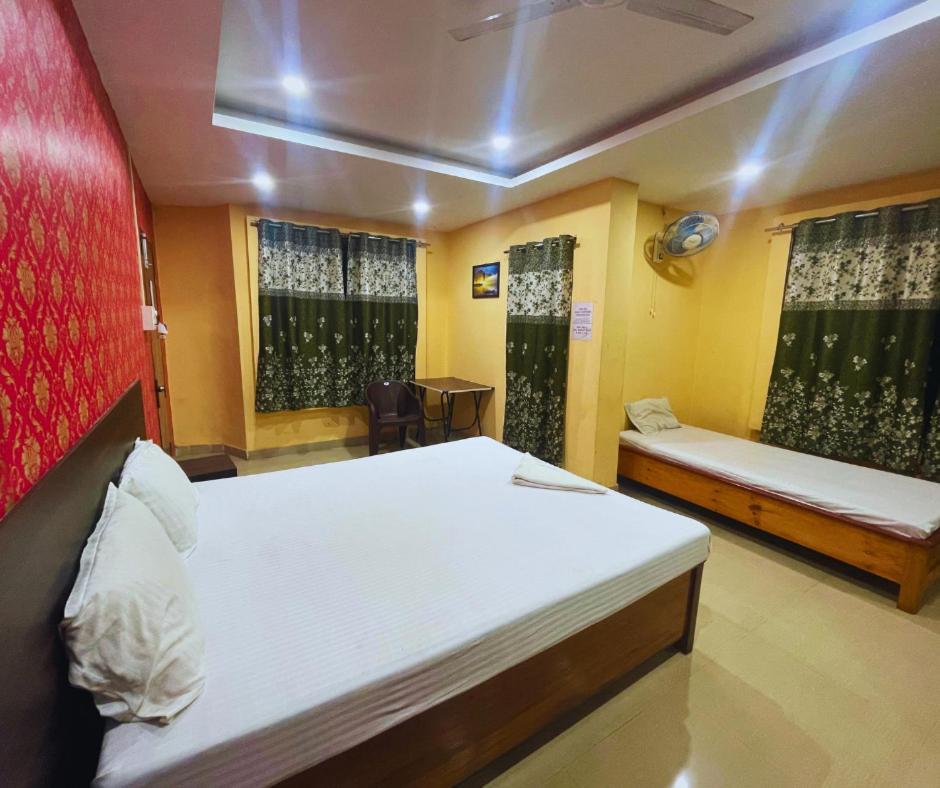 H K Residency Near Kalakshetra Hotel Guwahati Luaran gambar